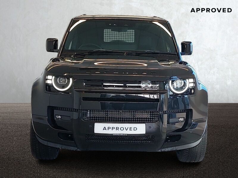 More views of Land Rover Defender