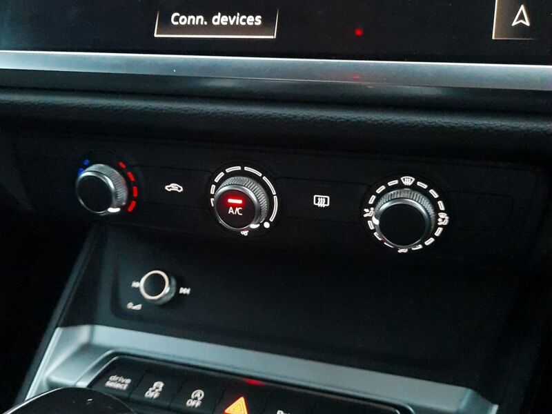 More views of Audi Q3