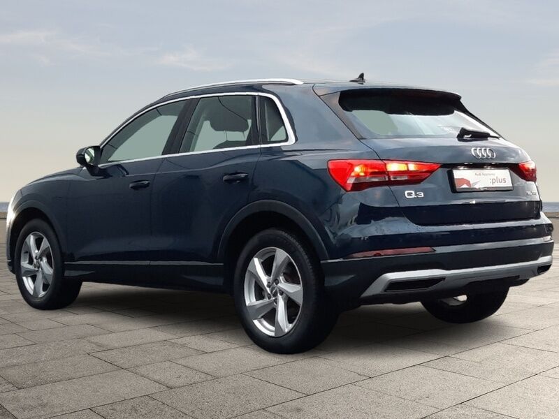 More views of Audi Q3