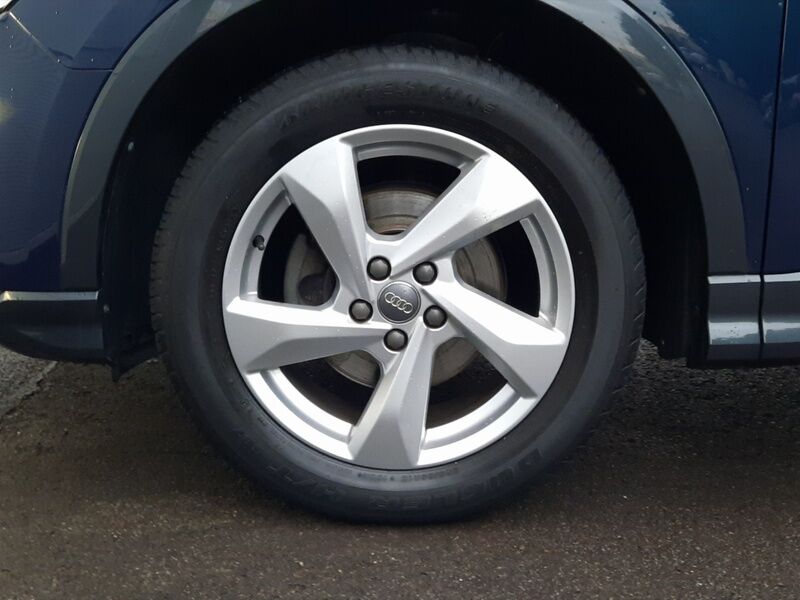 More views of Audi Q3