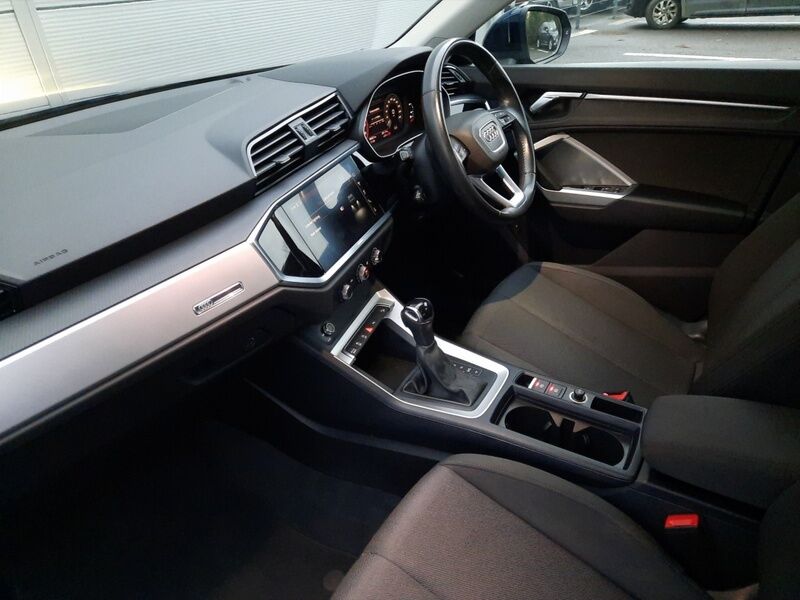 More views of Audi Q3