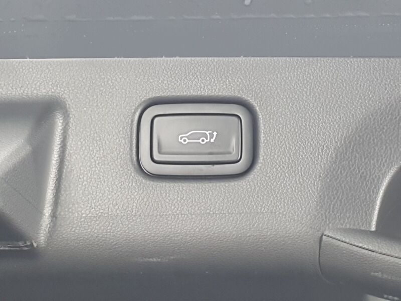 More views of Hyundai KONA