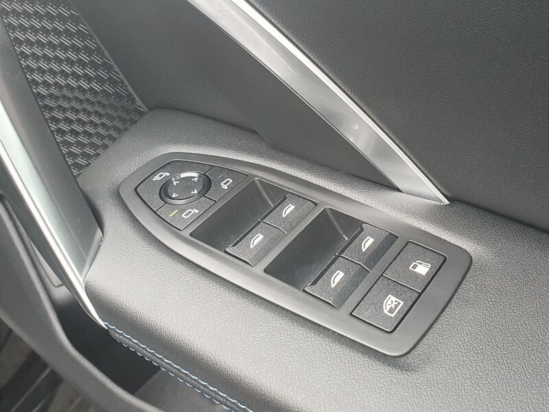 More views of BMW X1