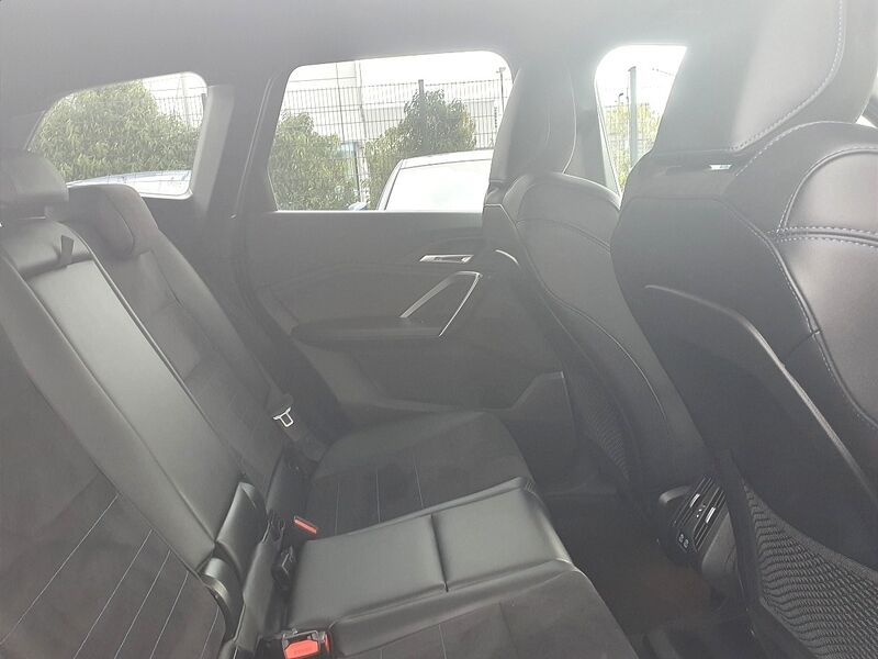 More views of BMW X1