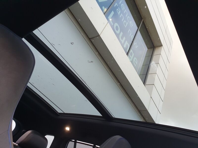 More views of Volkswagen Tayron