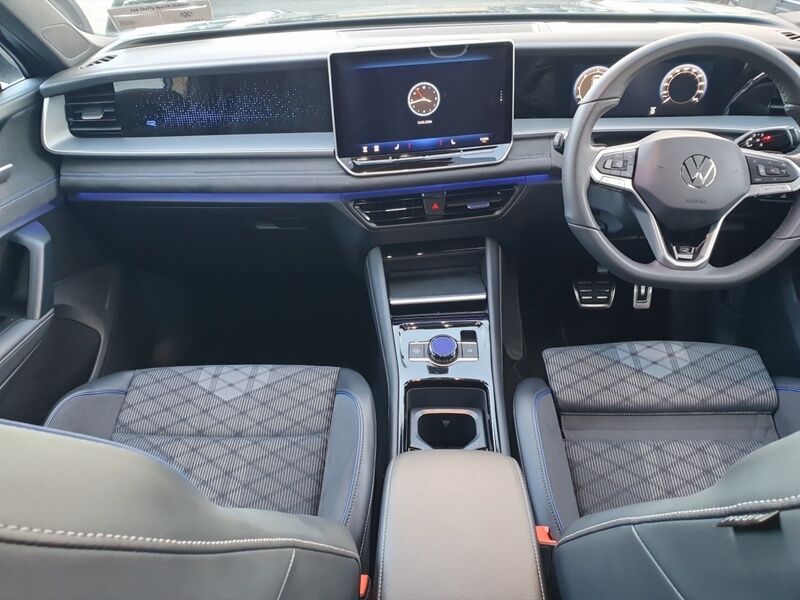 More views of Volkswagen Tayron