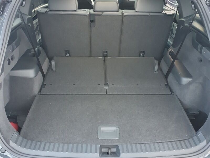 More views of Volkswagen Tayron