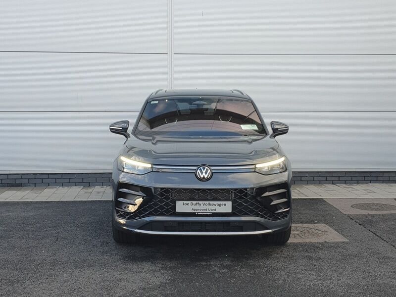 More views of Volkswagen Tayron