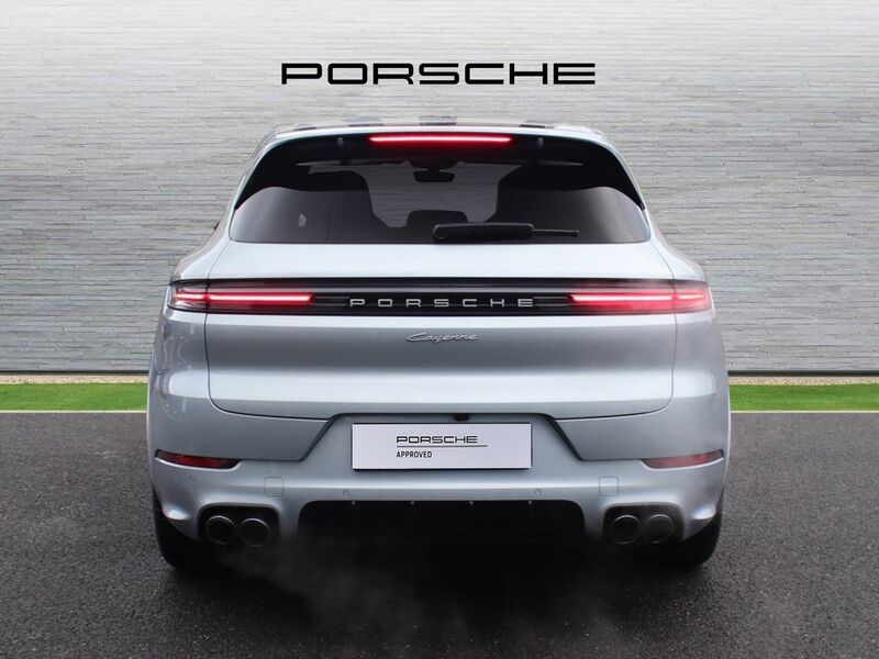 More views of Porsche Cayenne