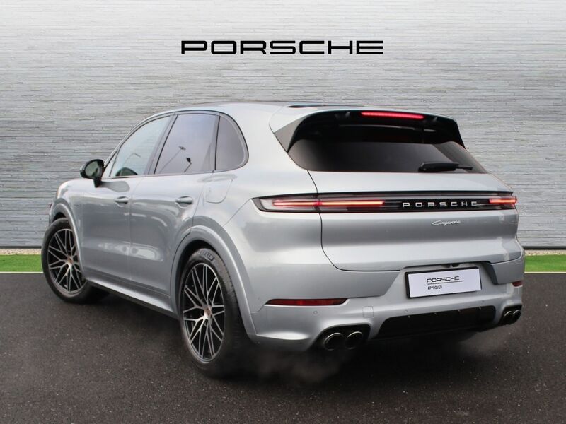 More views of Porsche Cayenne