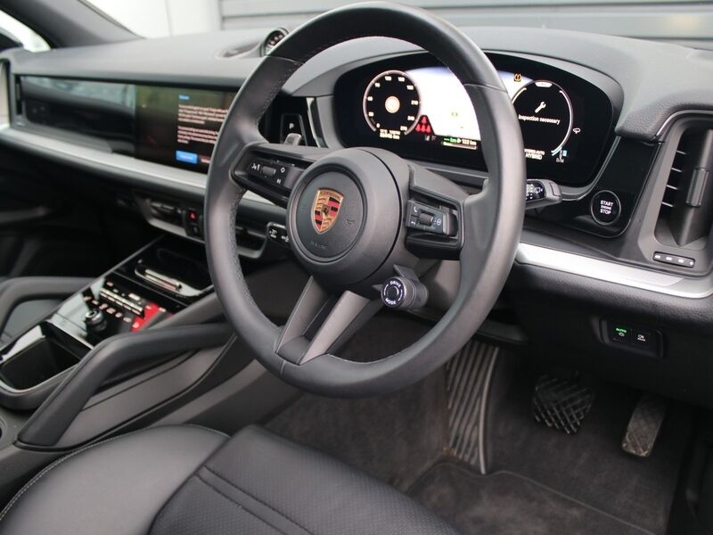 More views of Porsche Cayenne