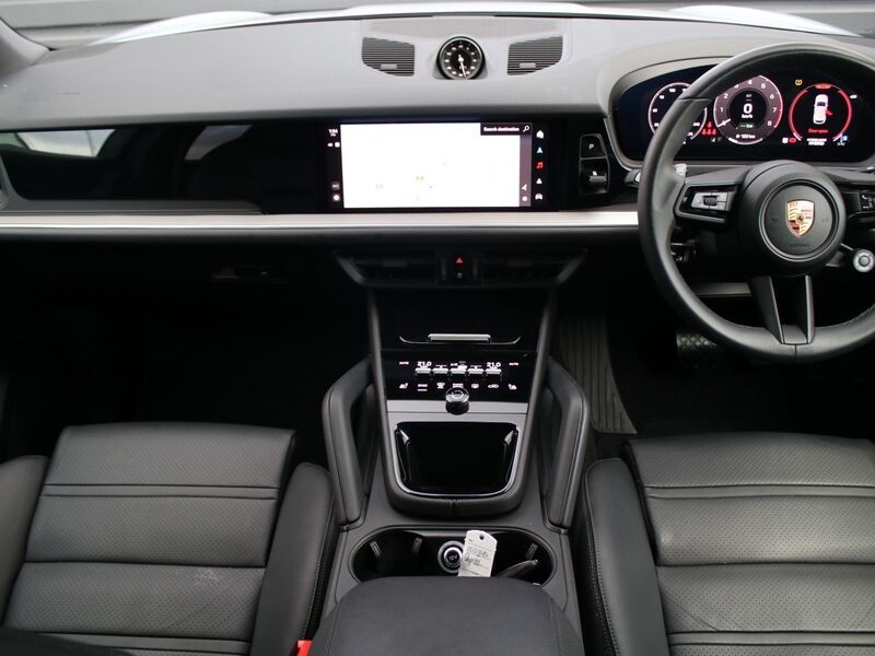 More views of Porsche Cayenne