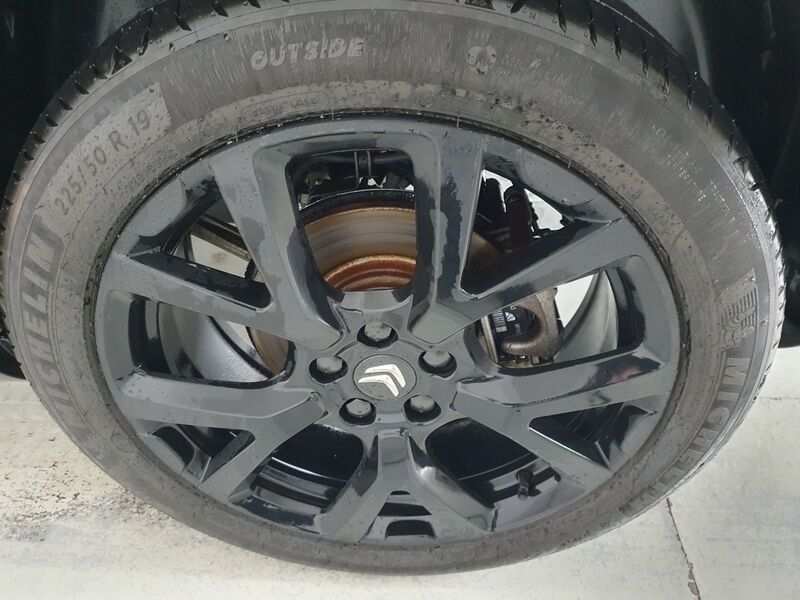 More views of Citroen C5 Aircross