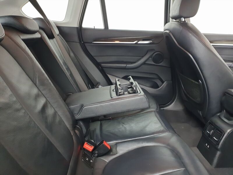 More views of BMW X1