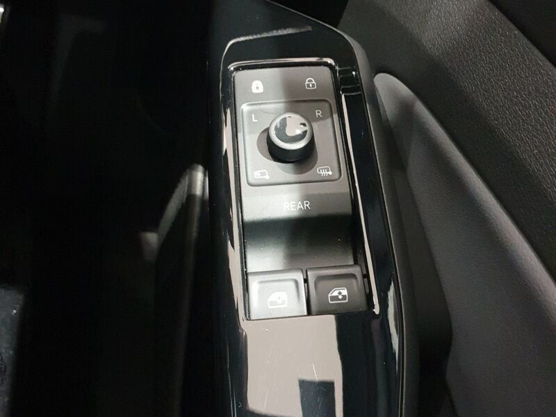 More views of Volkswagen ID.4