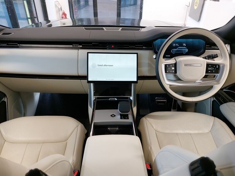 More views of Land Rover Range Rover