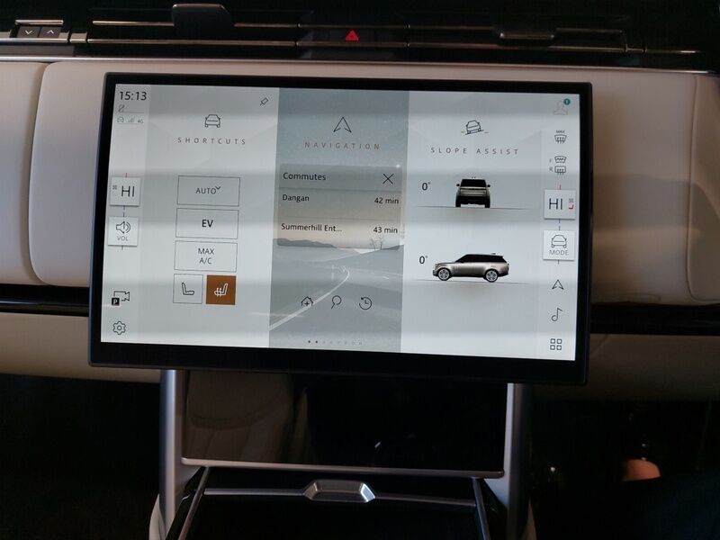 More views of Land Rover Range Rover