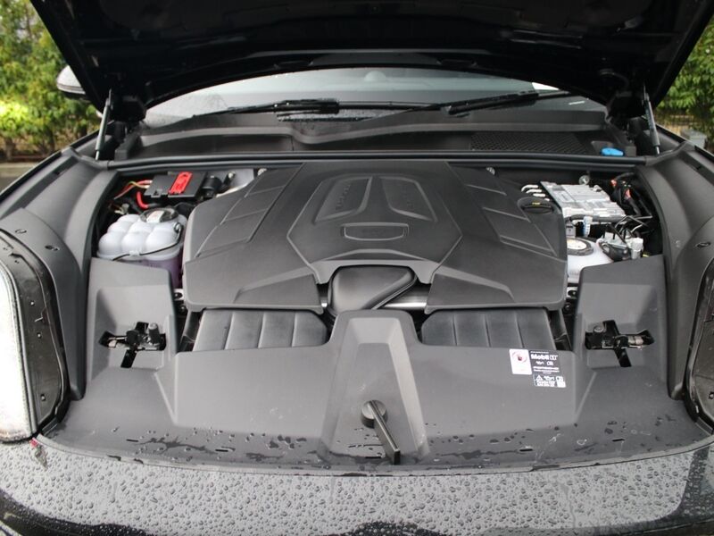 More views of Porsche Cayenne