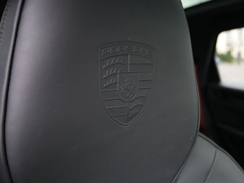 More views of Porsche Cayenne