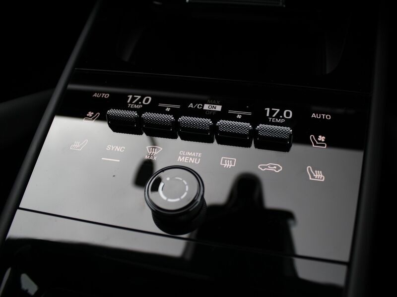 More views of Porsche Cayenne