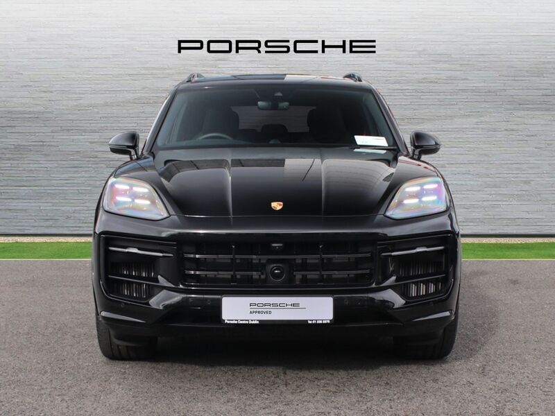More views of Porsche Cayenne