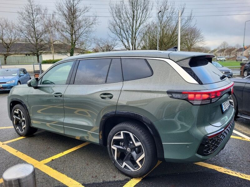 More views of Volkswagen Tayron