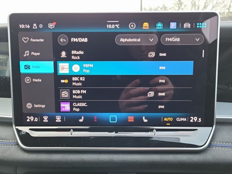 More views of Volkswagen Tayron