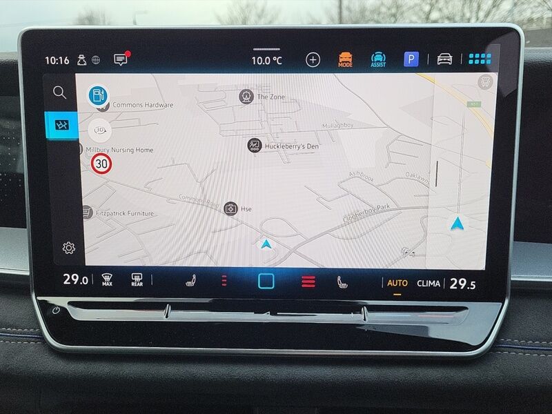 More views of Volkswagen Tayron