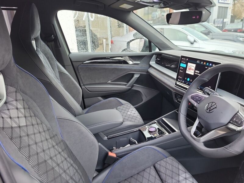 More views of Volkswagen Tayron