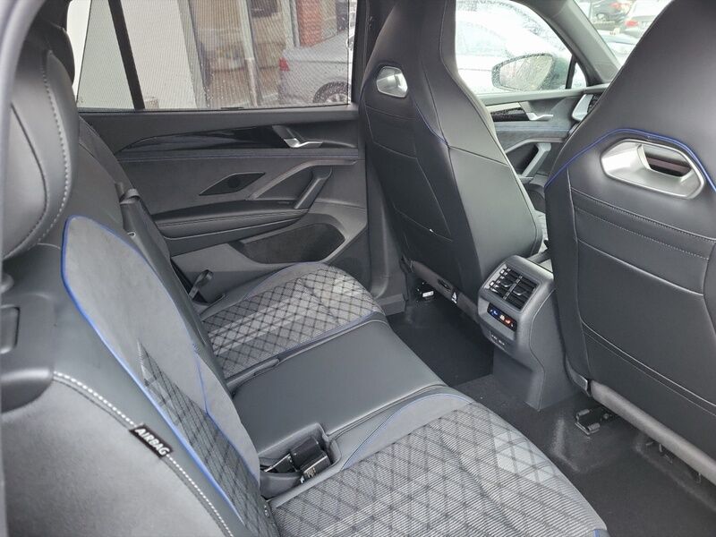 More views of Volkswagen Tayron