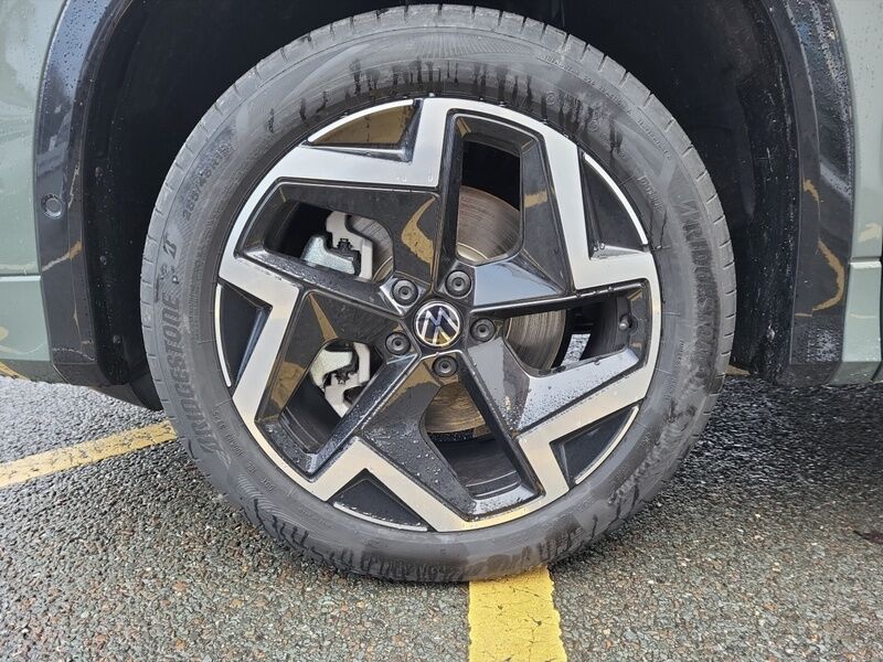 More views of Volkswagen Tayron