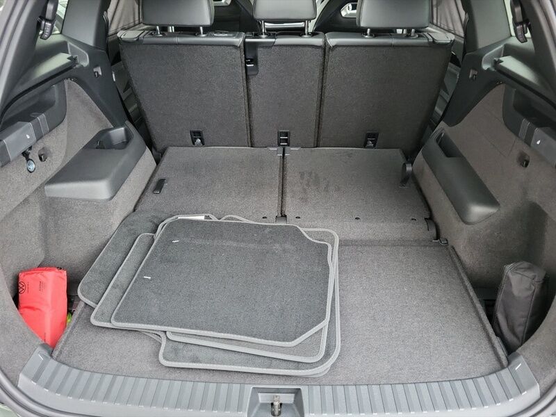 More views of Volkswagen Tayron