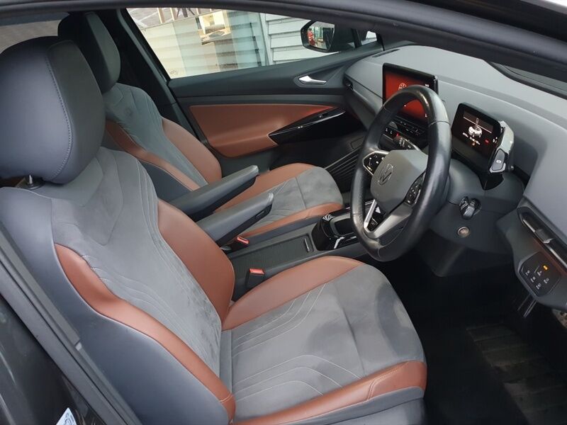 More views of Volkswagen ID.4