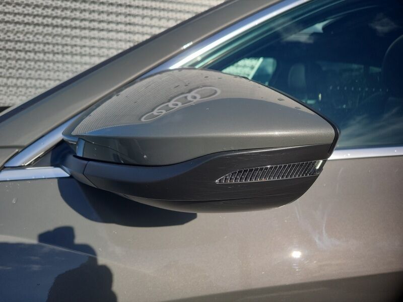 More views of Audi Q8 e-tron