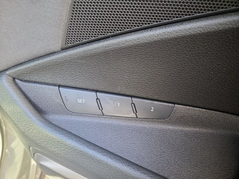 More views of Audi Q8 e-tron