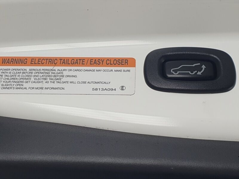 More views of Mitsubishi Outlander