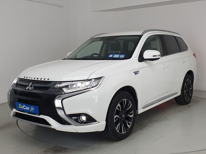 More views of Mitsubishi Outlander