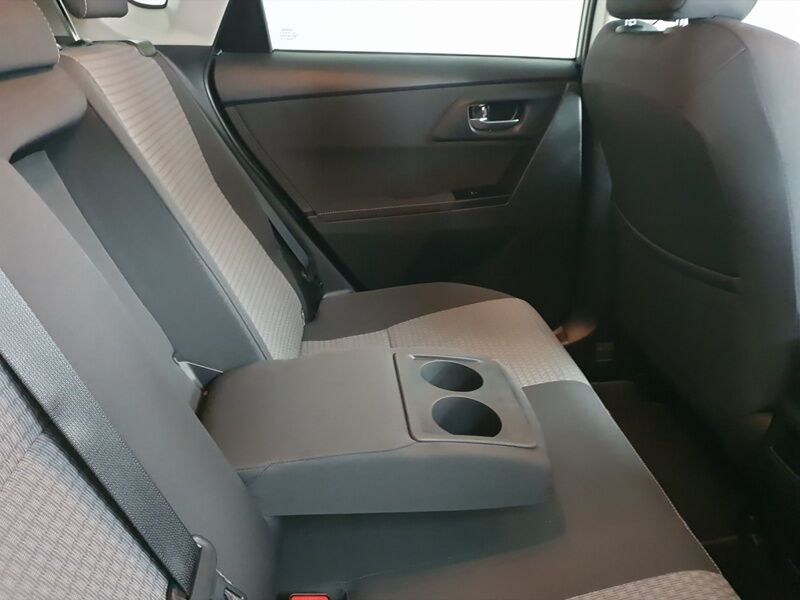 More views of Toyota Auris