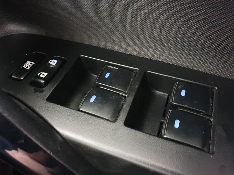 More views of Toyota Auris