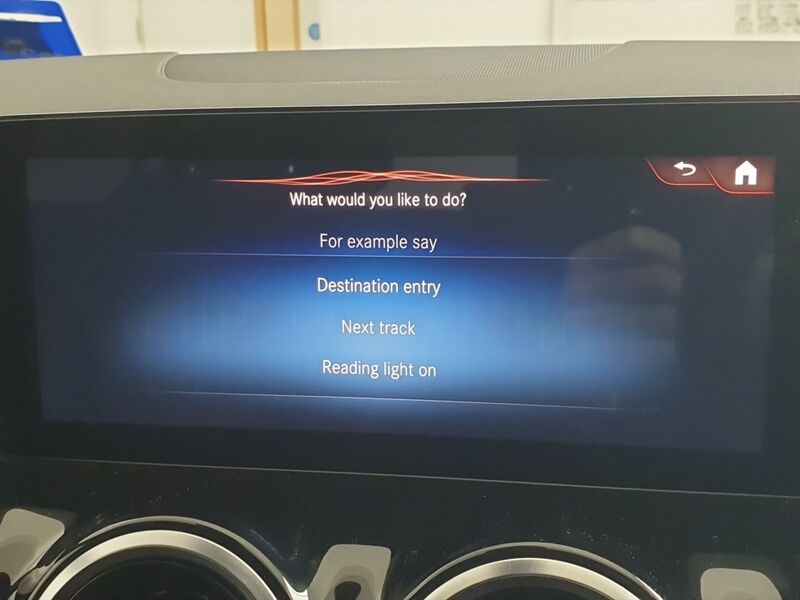 More views of Mercedes-Benz GLA