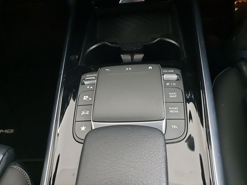 More views of Mercedes-Benz GLA