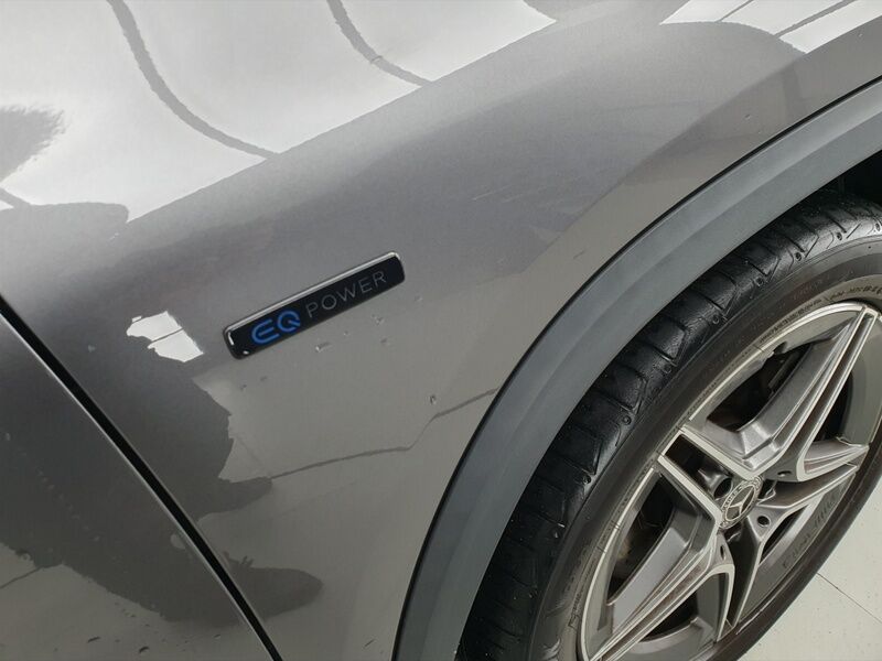 More views of Mercedes-Benz GLA