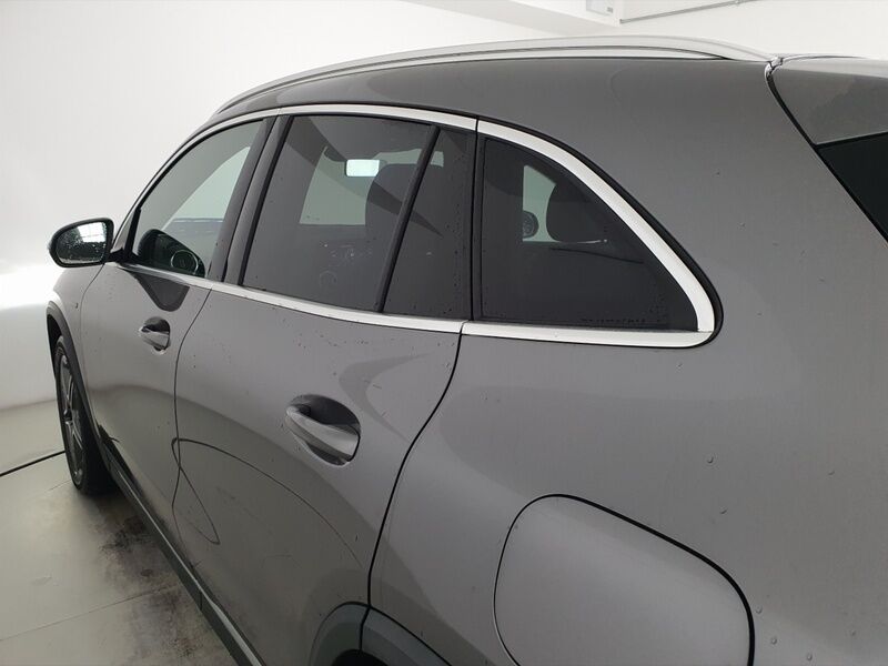 More views of Mercedes-Benz GLA