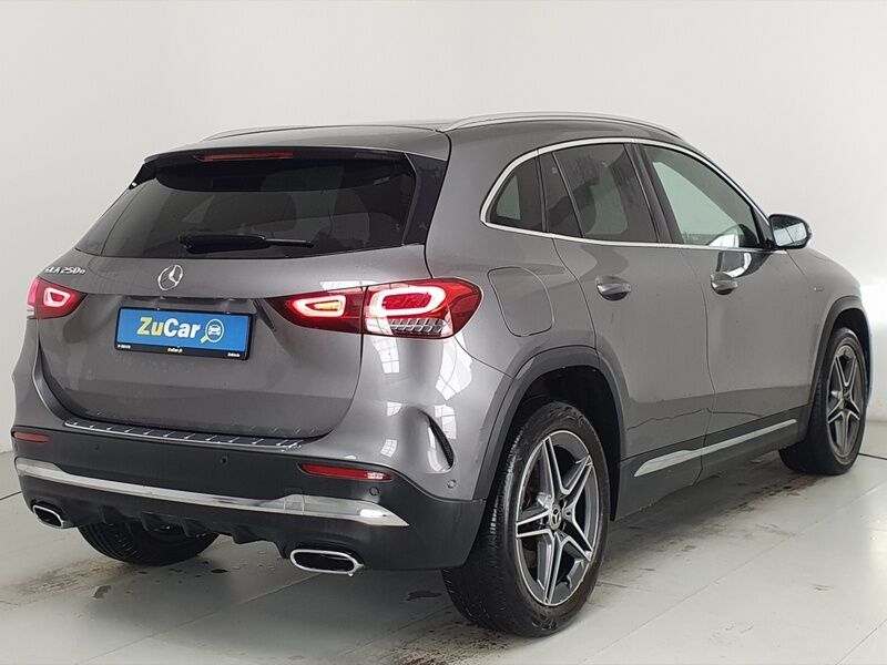 More views of Mercedes-Benz GLA