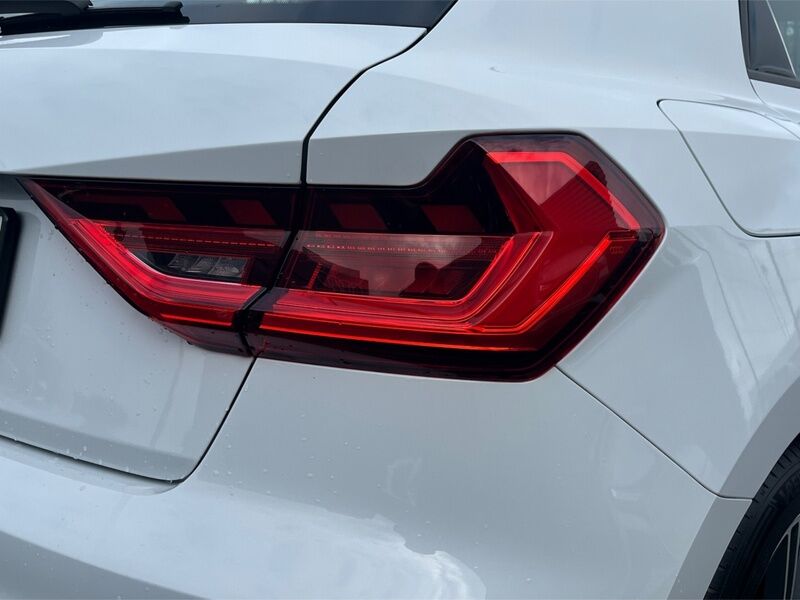 More views of Audi A1