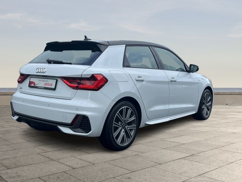 More views of Audi A1