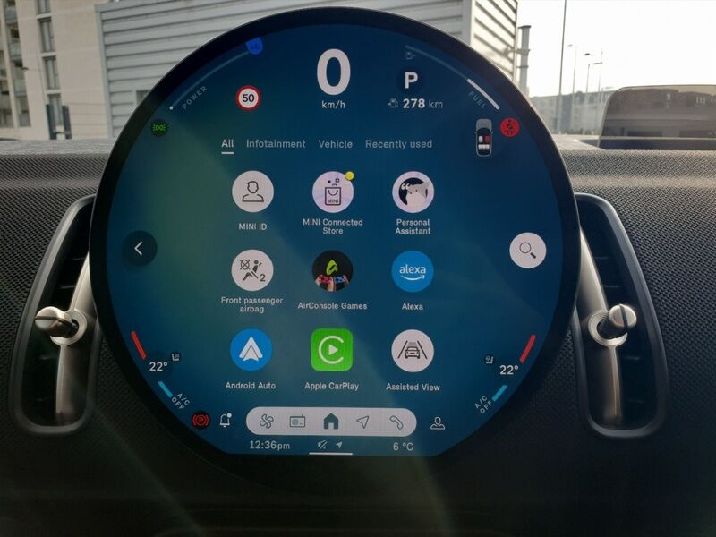 More views of Mini Countryman