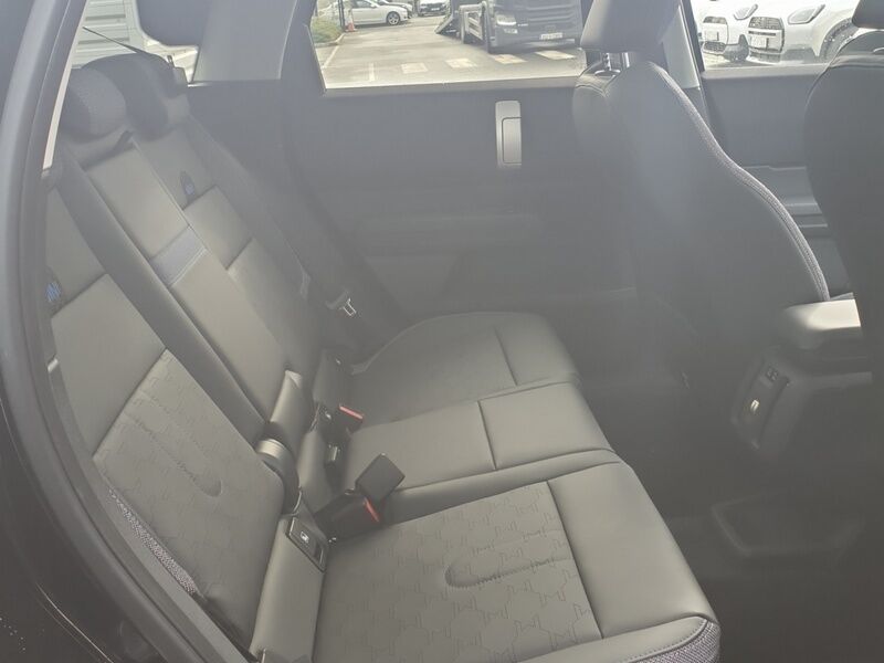 More views of Mini Countryman