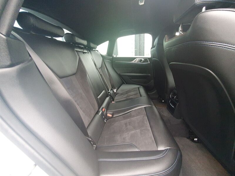 More views of BMW i4