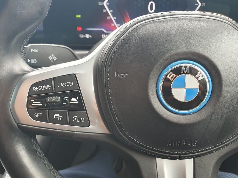 More views of BMW i4